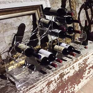 Espositore a cantinetta in filo di metallo per tenere le bottiglie di vino in posizione orizzontale